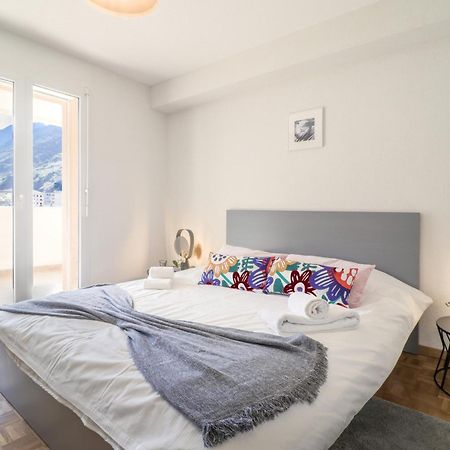 Modern Apartment Close To Martigny Train Station Exterior foto