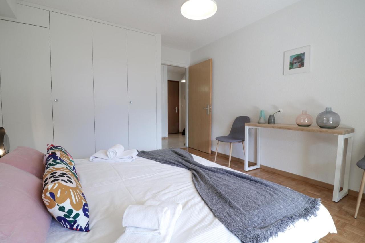 Modern Apartment Close To Martigny Train Station Exterior foto